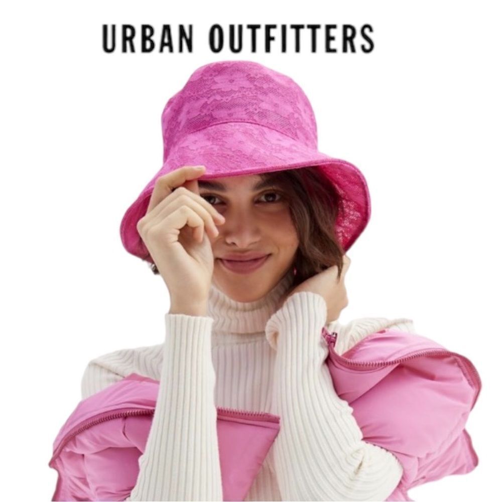 NEW Urban Outfitters UO Lacey Pink Bucket Hat